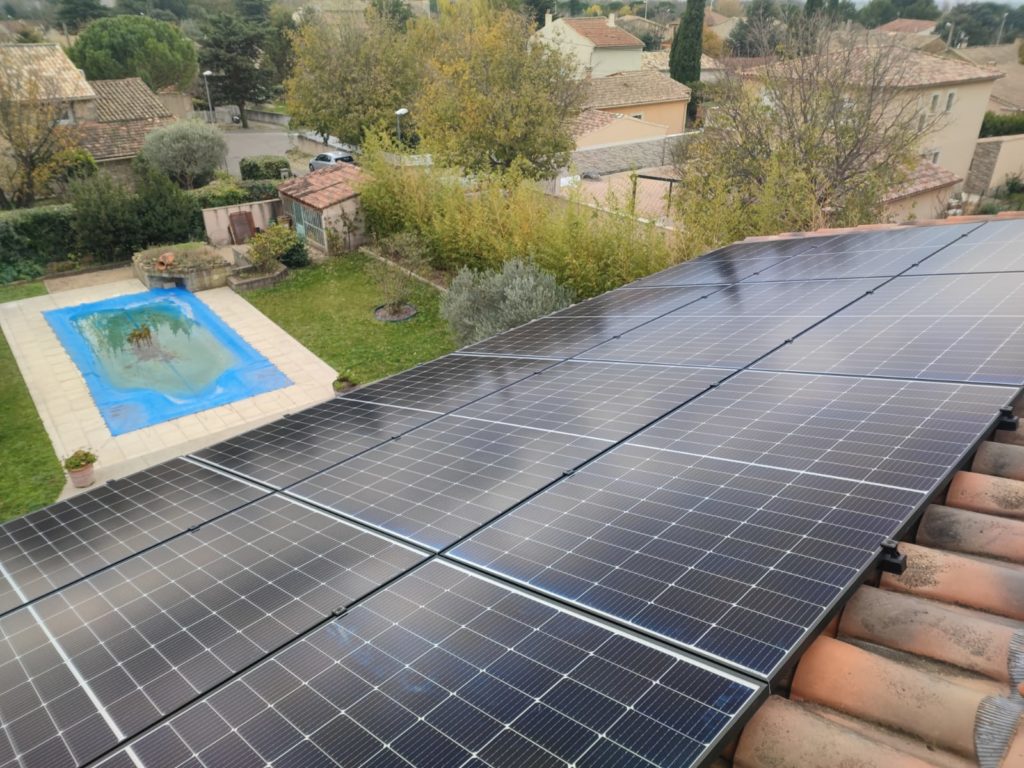 Vue du toit de l'installation photovoltaique