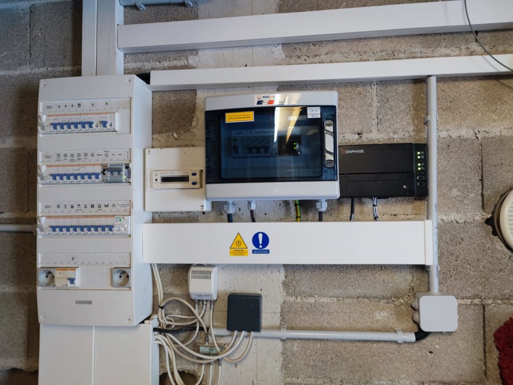 Installation d'un coffret électrique 