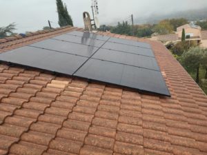 Huit panneaux photovoltaiques